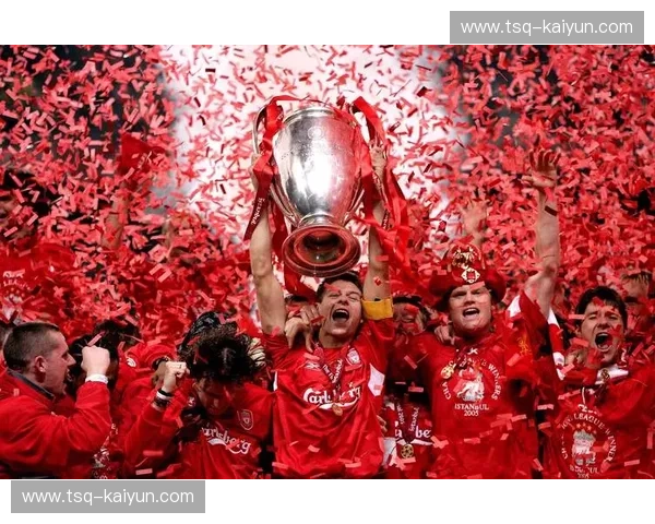 红色巨星与黄色风暴：在安联与威斯特法伦之间，寻找足球的终极信仰